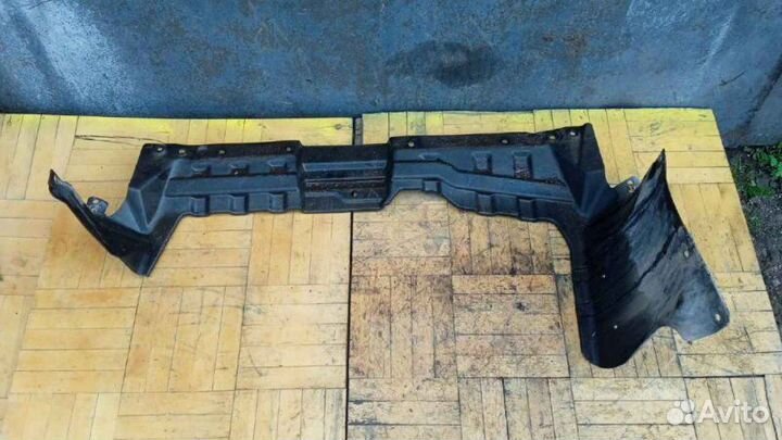 Пыльник двигателя центральный Chery Tiggo 3 2018