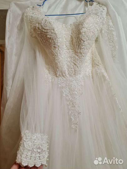 Свадебное платье