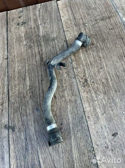 Патрубок охлаждения двигателя Bmw 7 E66