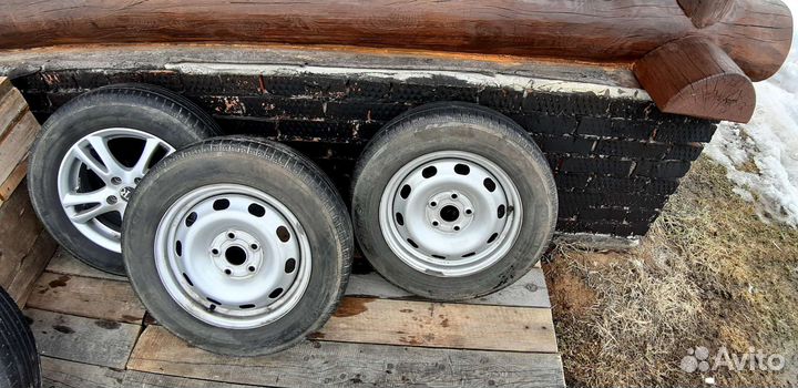 Yokohama BluEarth-A 195/65 R15