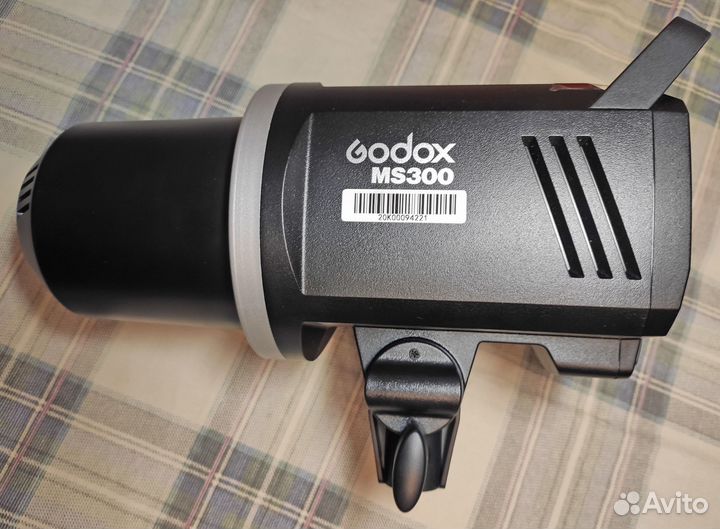 Вспышка студийная Godox MS300 + синхронизатор