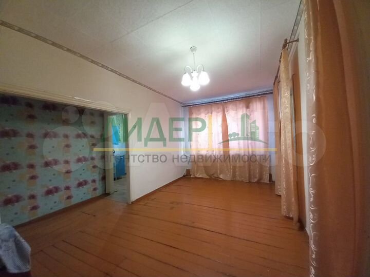 2-к. квартира, 40 м², 1/2 эт.