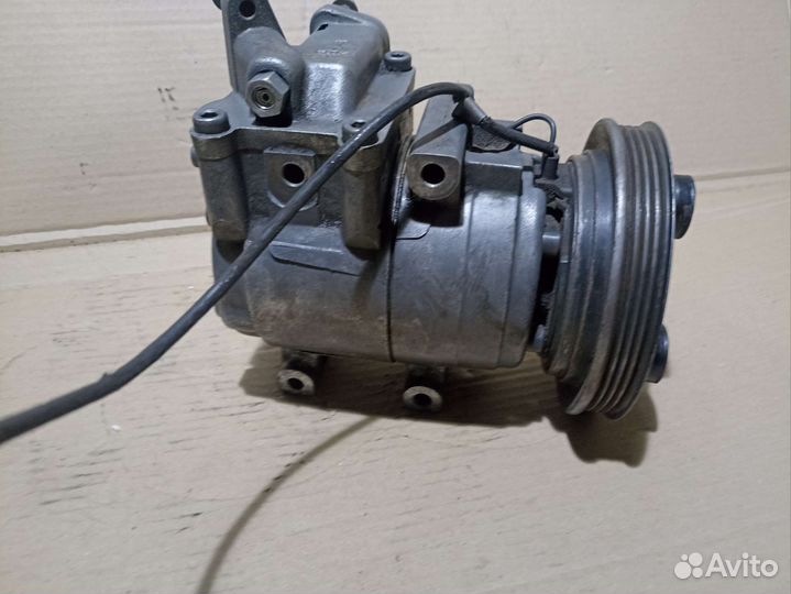 Компрессор кондиционера Kia Spectra 1.6
