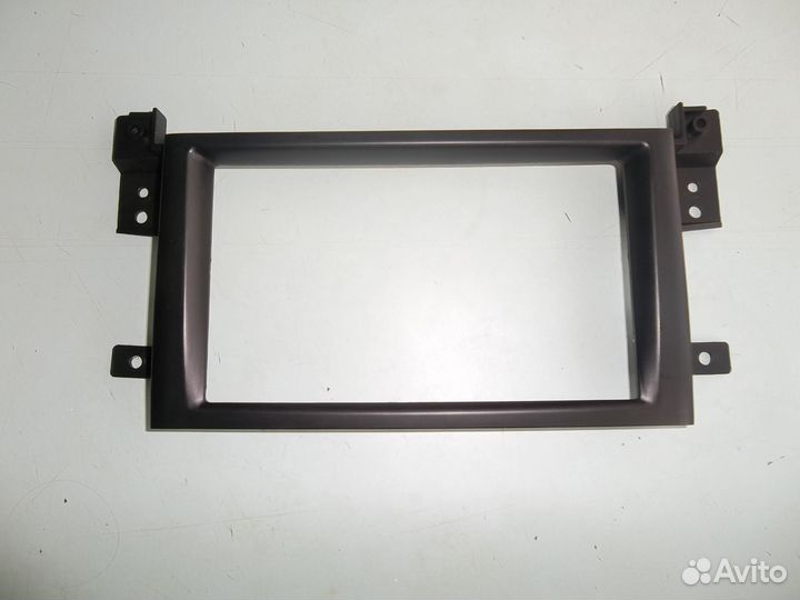 Рамка на магнитолу Suzuki Grand Vitara