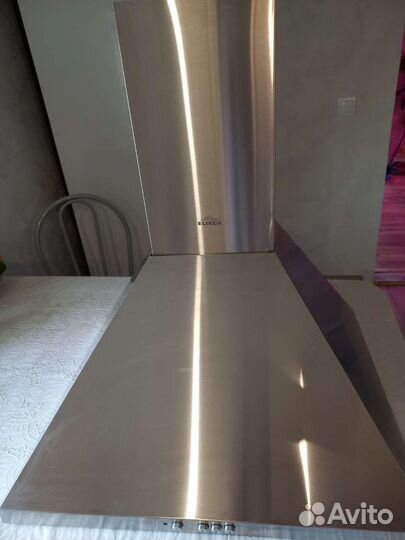 Вытяжка для кухни 60 см