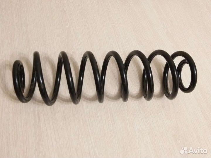 Пружина задней подвески Skoda yeti KYB RA6161