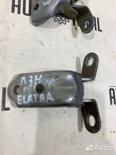 Петли двери задние левые Hyundai Elantra MD G4FG