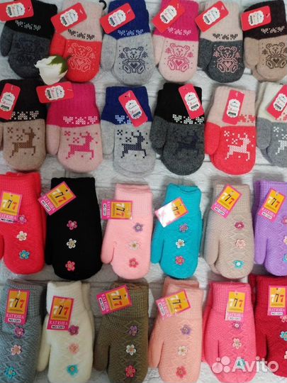 Перчатки и варежки детские и подростковые новые