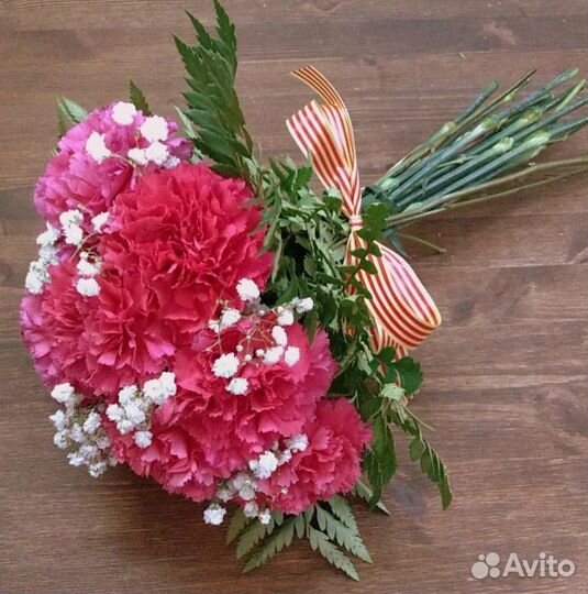 Букет цветов из гвоздик