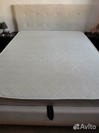 Матрас 160х200 бу
