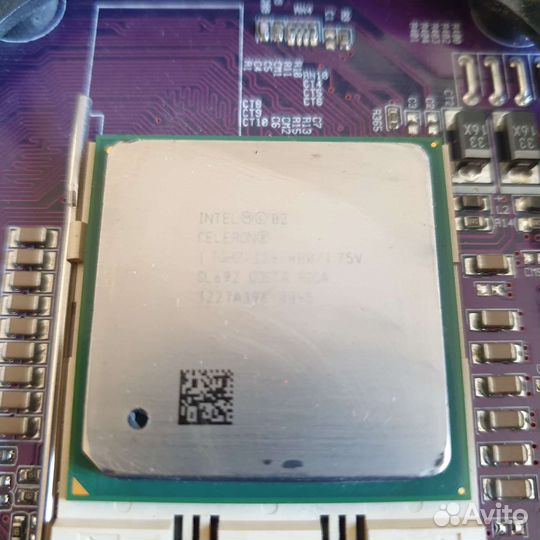 Материнская плата с процессором