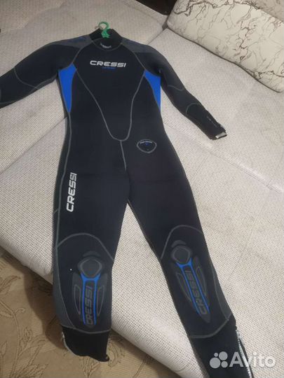 Гидрокостюм