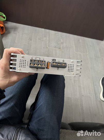 Продаю усилитель