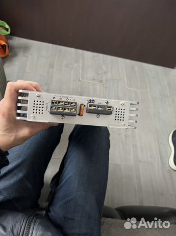 Продаю усилитель
