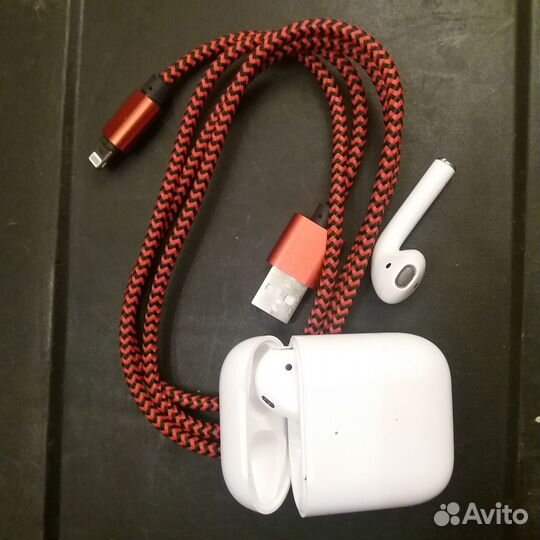 Наушники Блютуз Bluetooth с кабелем iPhone