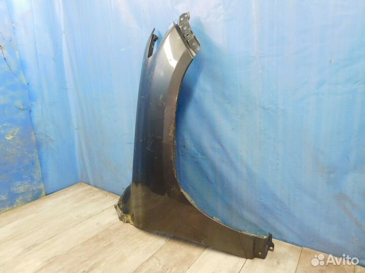 Крыло переднее правое Toyota LC200 2012