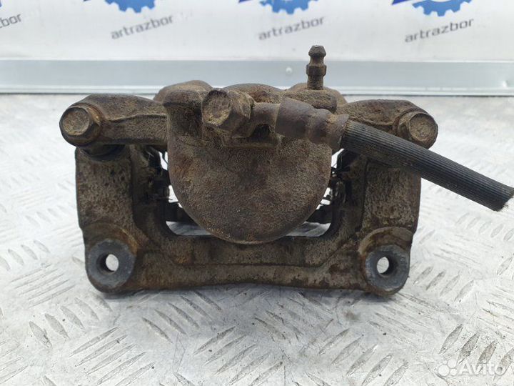 Суппорт передний правый Lexus Rx300 1MZ FE