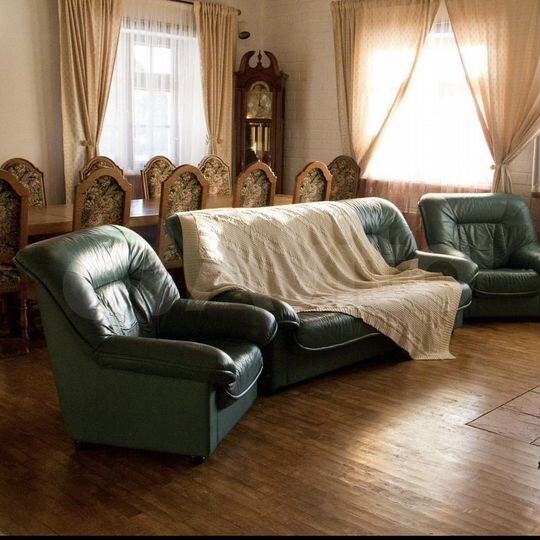 Коттедж 200 м² на участке 100 сот.