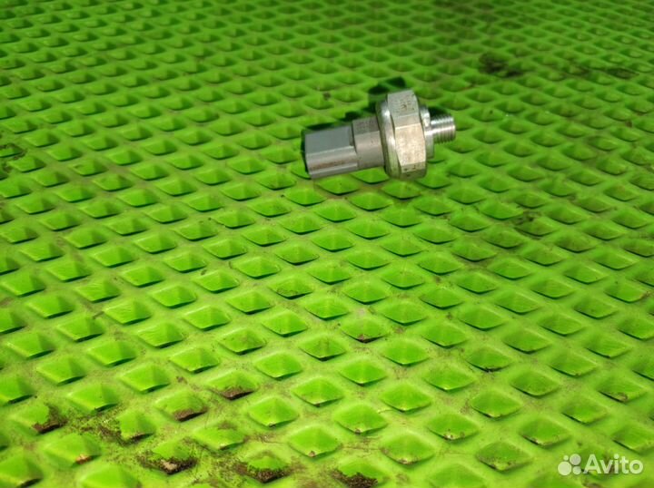 Датчик давления кондиционера Renault Fluеnсе