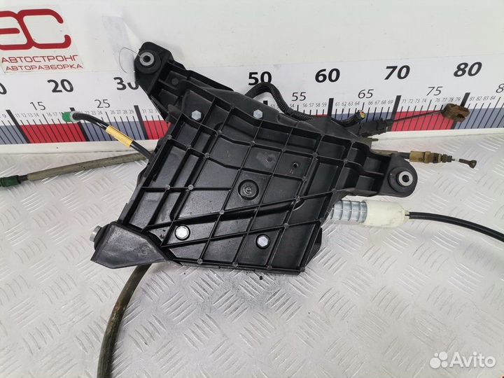 Блок управления ручником Peugeot 3008 2010