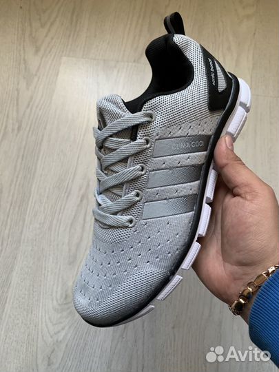 Кроссовки мужские adidas новые