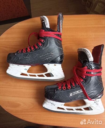 Хоккейные коньки bauer vapor X 700