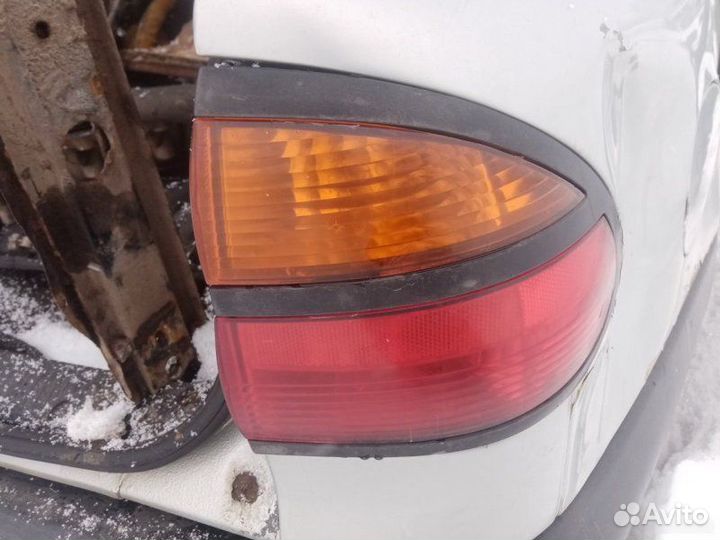 Фонарь наружный задний Renault Laguna хэтчбек 1999