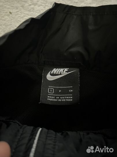 Нейлоновый спортивный костюм Nike