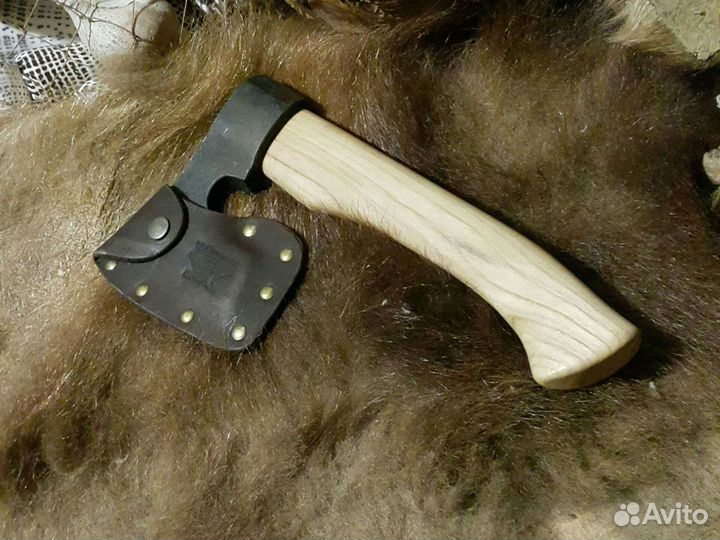 Топор кованный старинный топор
