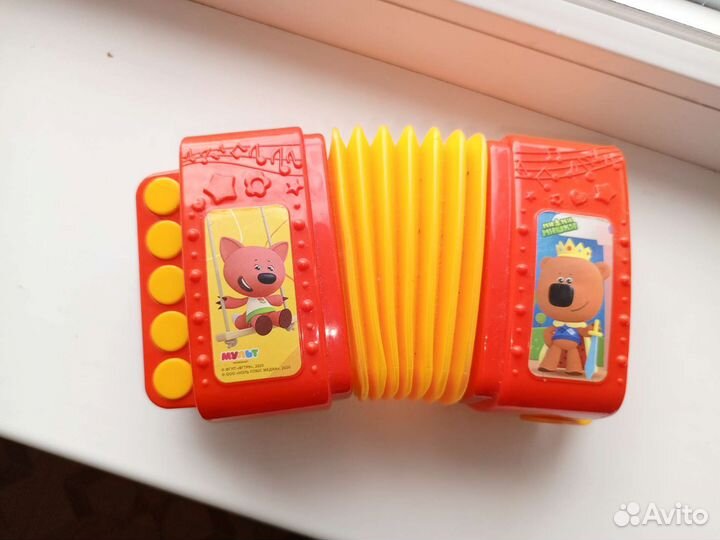 Музыкальные и развивающие игрушки