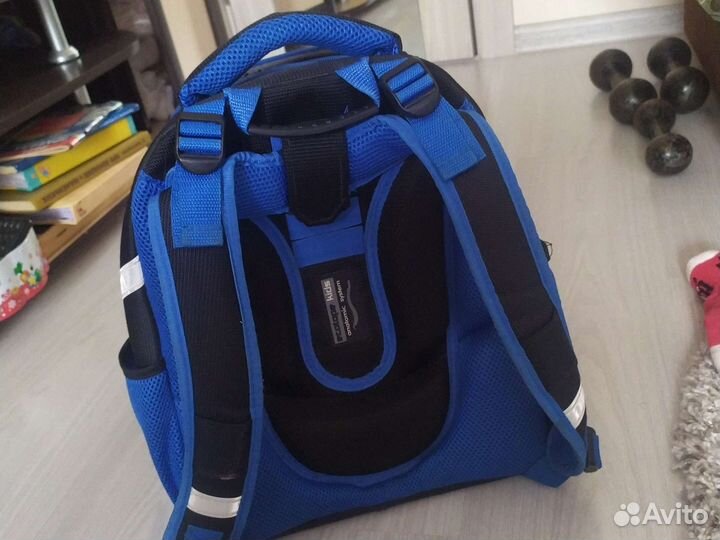 Школьный рюкзак