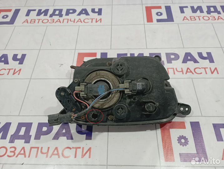 Фара противотуманная правая Kia Sorento (XM) 922022P610