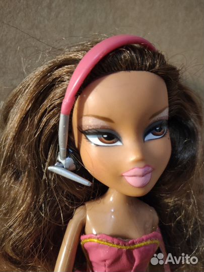 Кукла Bratz Жасмин Neon Pop Divaz