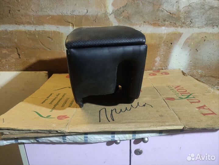 Подлокотник solaris 2