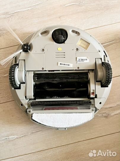 Робот пылесос hec