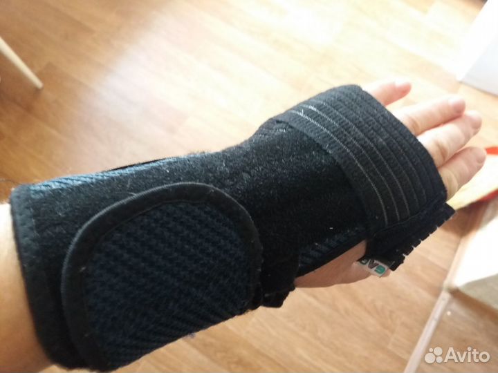 Ортез на лучезапястный сустав