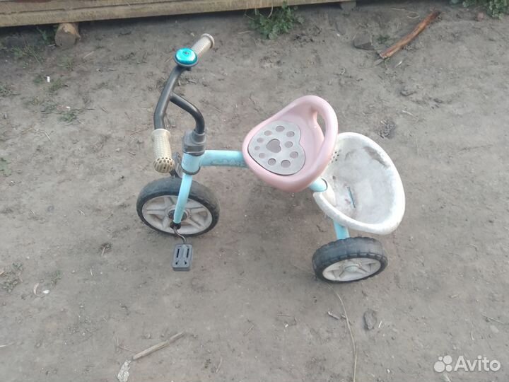 Детский трехколесный велосипед
