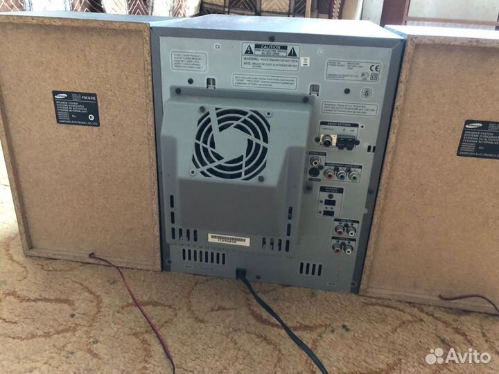 Музыкальный центр