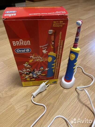 Зубная щетка Oral-B Mickey kids