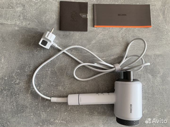 Фен Bork d710
