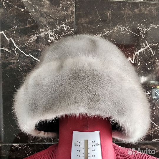 Шапка женская голубая норка в идеальном состоянии