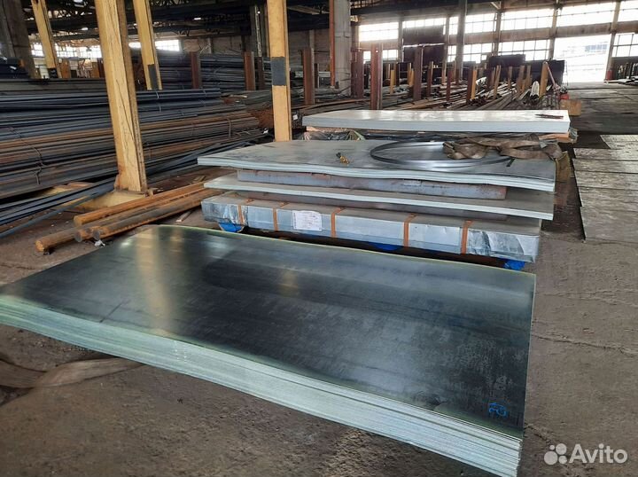 Лист горячекатаный с чечевичным рифл. 3х1500х6000