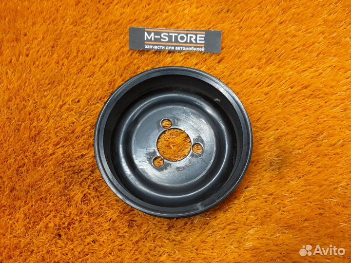 Шкив помпы Audi A3 8P caxc 2009