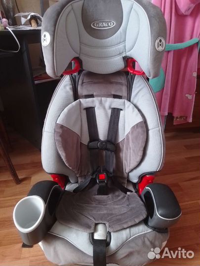 Автомобильное детское кресло от 9 до 36 кг