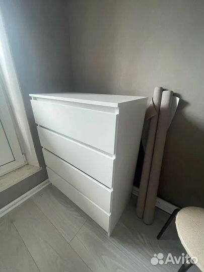 Комод белый 4 ящика