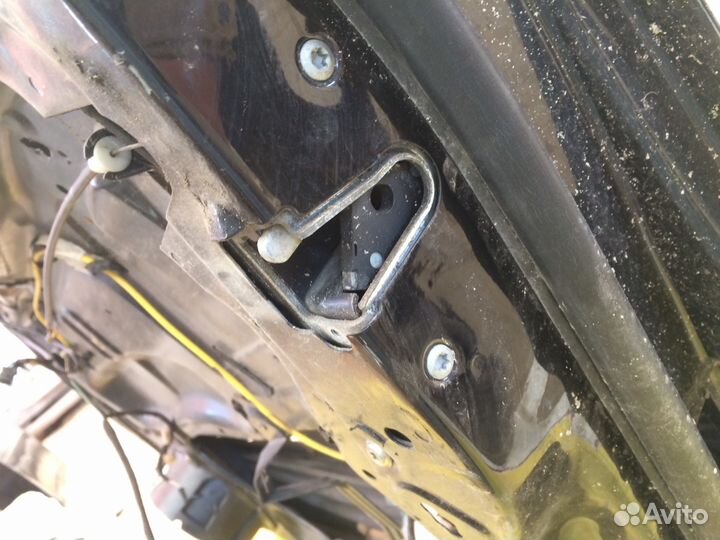Замок двери на мерседес е220 e220 w220