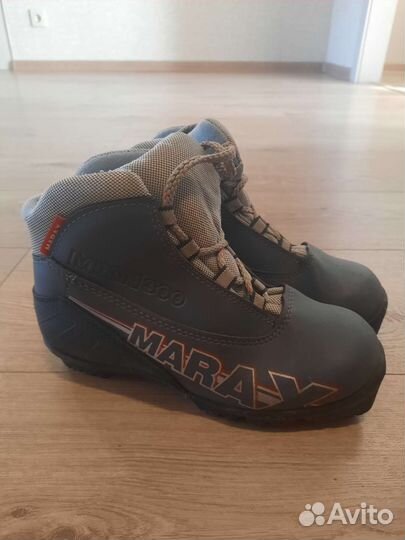 Лыжные ботинки р33