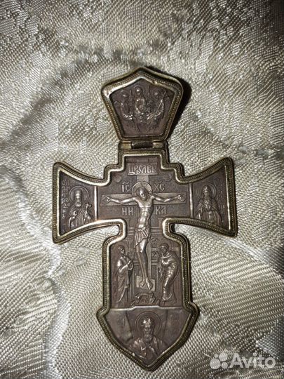 Нательный крест Распятие Христа. Ангел Хранитель