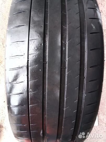 Michelin Pilot Sport 4 S 285/40 R23