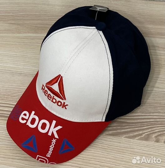 Спортивная бейсболка (7536)